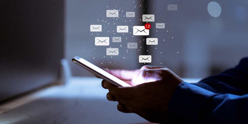 herramientas-de-IA-en-email-marketing-lo-que-todo-lider-debe-evaluar-correo-mensaje-servisoftcorp.com